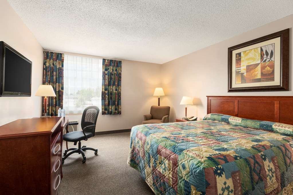 Travelodge Hanna Canada Grey الغرفة الصورة